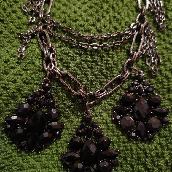 Lot of Goth Glam Necklaces - Picture 6 of 7